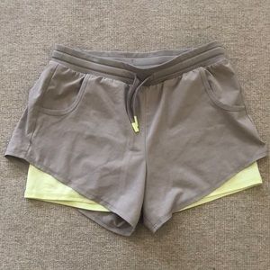 All in motion shorts XL